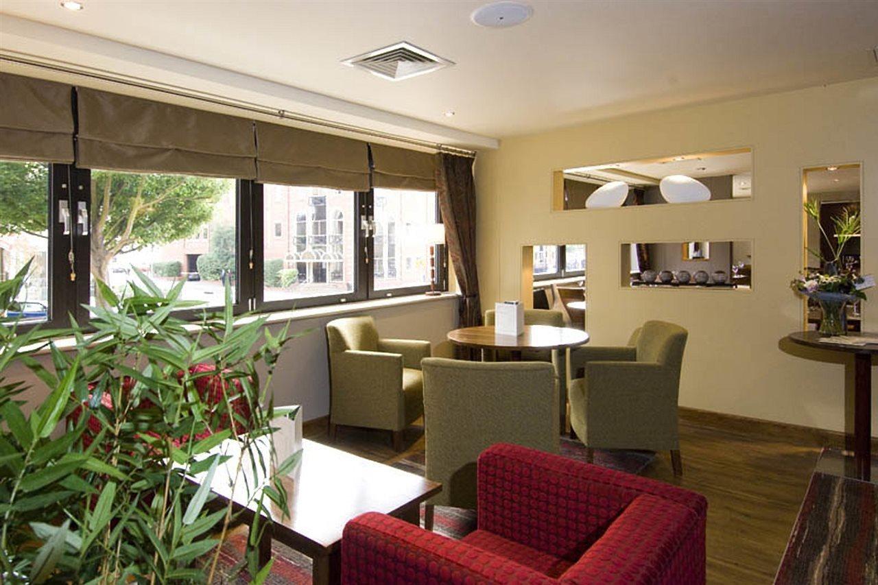 Premier Inn Brentwood Exterior photo
